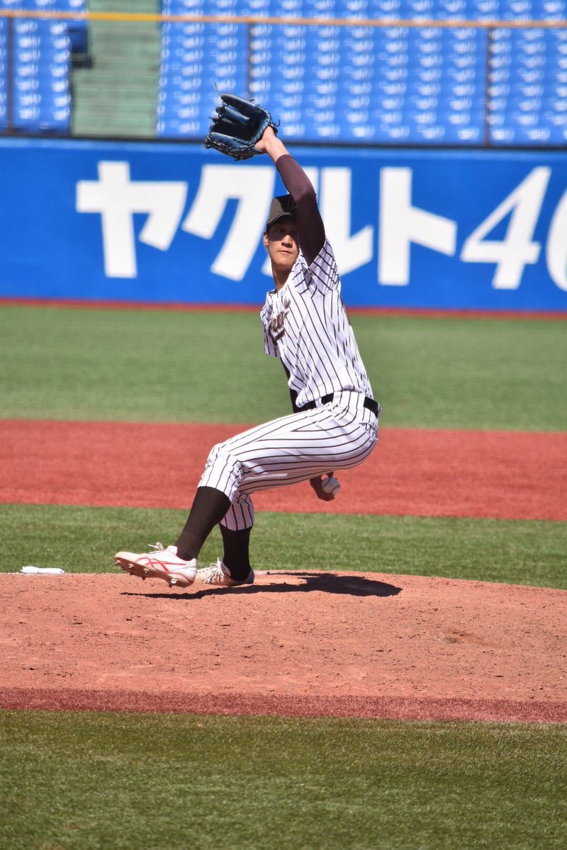 sho_______16's tweet photo. 今日で13年間の学生野球が終わり。小中は野球楽しかって高校は先輩にボコされてそんでも今では可愛がってくれるし大学の先輩も連絡くれたりとか野球やっとって良い出会いがあったと思います。そして最後の年に優勝できたことは内心嬉しかった。後輩ちゃん達ありがとさん
一番は親に感謝
以上、ん。 https://t.co/Q6lqjYmQeY