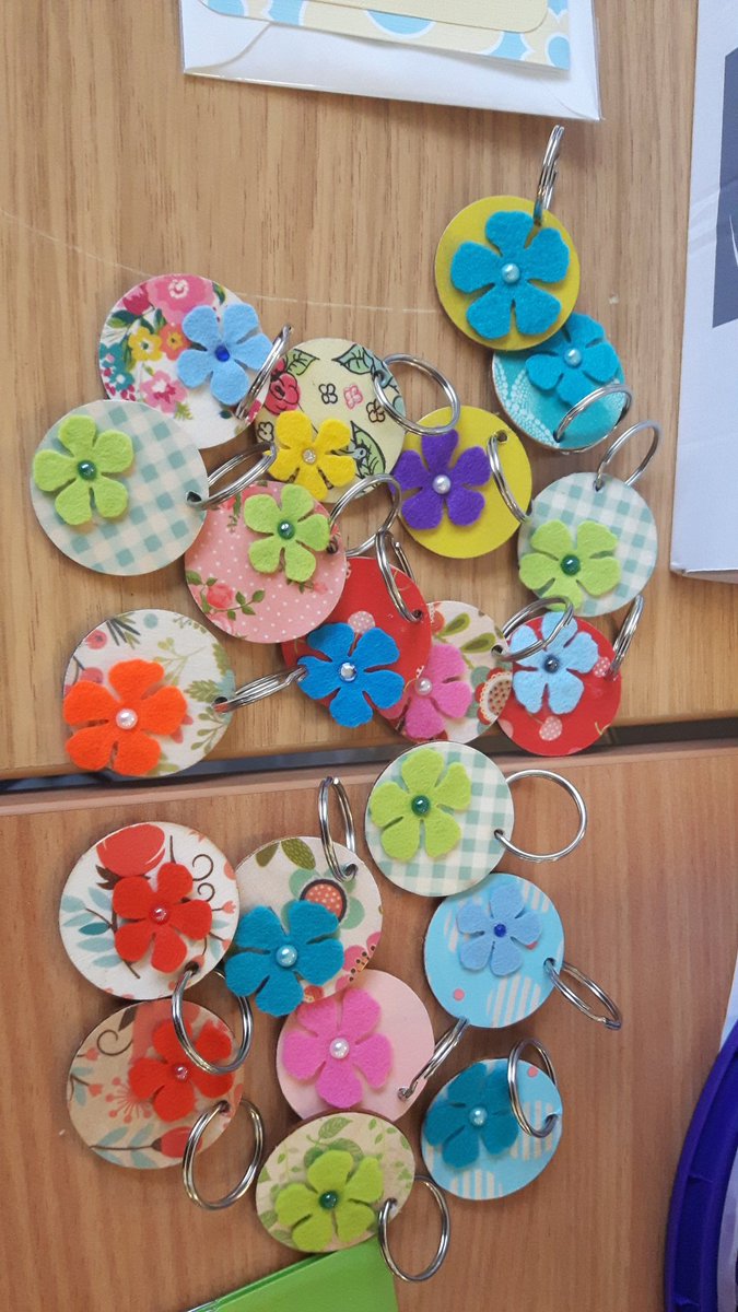 Gemma_Louise_85's tweet photo. Beautiful homemade keyrings for sale, made by Carly @teesuniot #valueofOT #OTweek2016 #TeesOTsociety https://t.co/9GGsDSUD6K