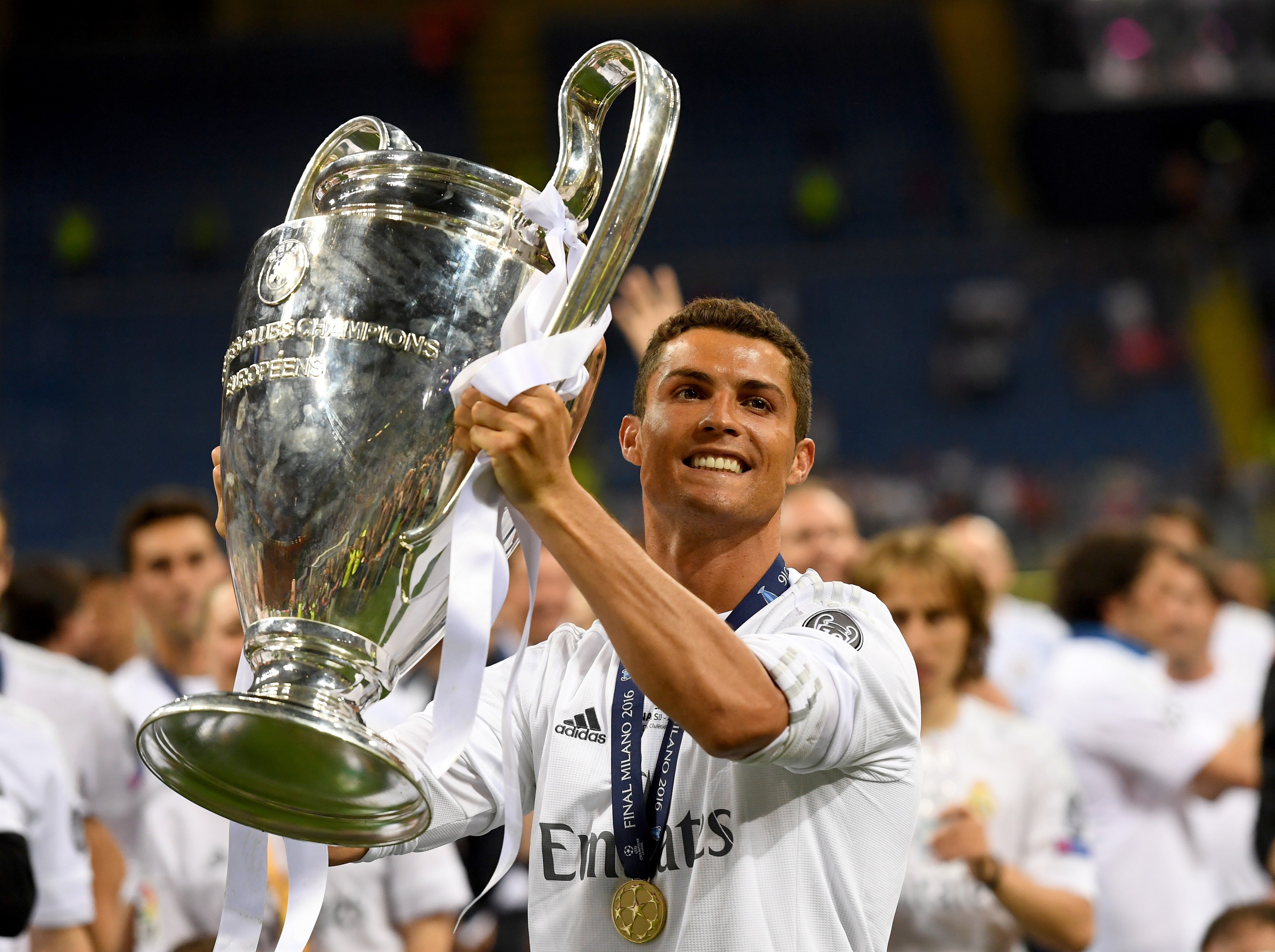 Cristiano Ronaldo agrees new deal - UEFA Champions League