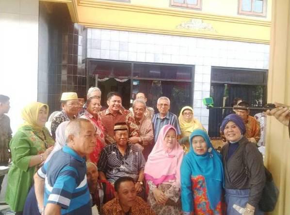 sahabat_hd's tweet photo. Herman Deru sosok yang selalu menyambung silaturrahmi dengan warga sumsel https://t.co/fXKWJm9FzP