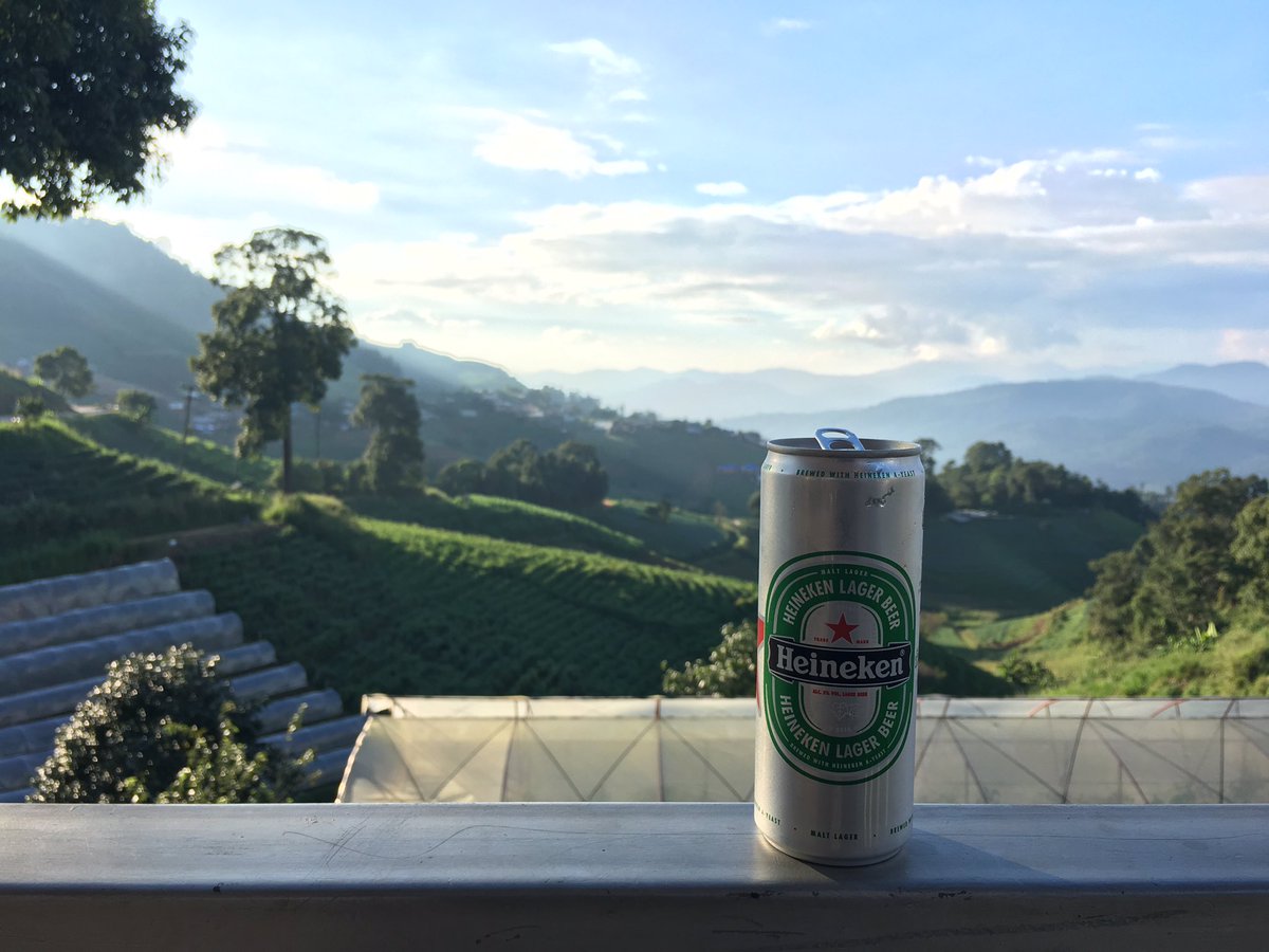 iauanmkt's tweet photo. บรรยากาศแบบนี้ใครจะชิล ใครจะกาฟงกาแฟก็เชิญ กูขอเบียร์ว่ะ !!! #รีวิวขี้เมา https://t.co/3BiRyTehn7