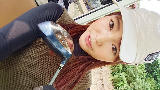 こんばんはーっ  11月28日 月曜日の夕方は予定あけてくだぱいっ＼(^^)／ イベントあるよ～！ また報告します&hearts; https://t.co/mYmm21qrpK