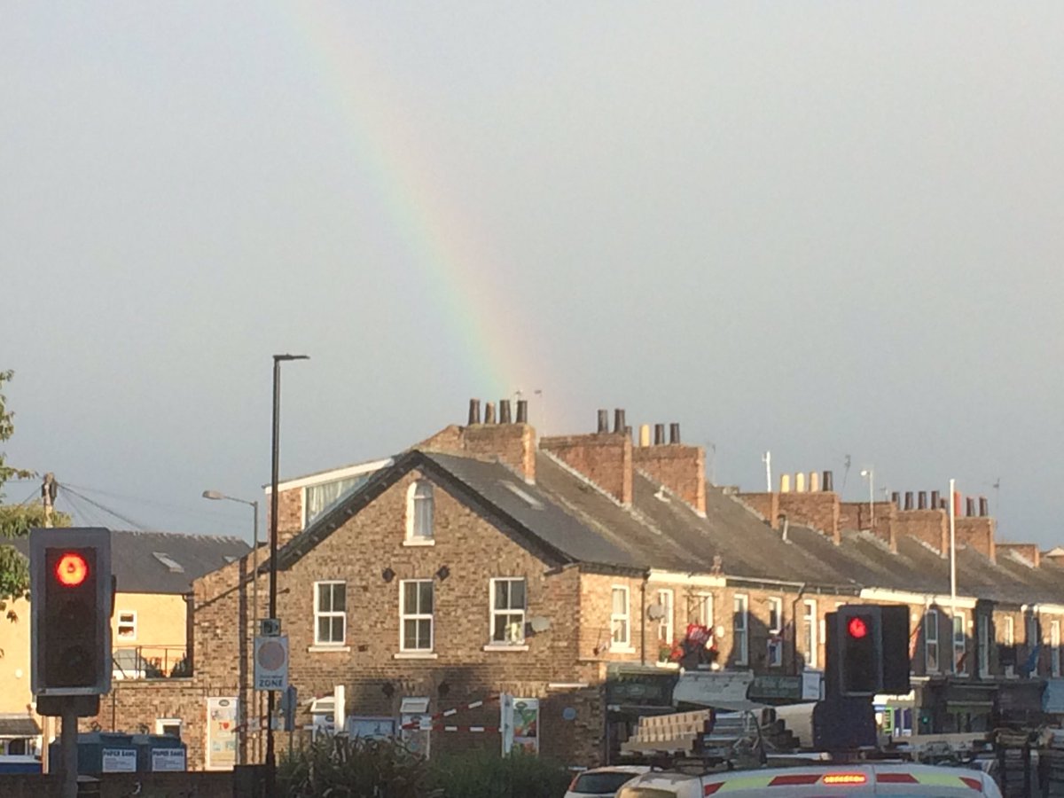 bishyroadnet's tweet photo. Over the Rainbow @pippa_hopscotch @Thepigandpastry @Millies_York https://t.co/NMd5ZXHxpC