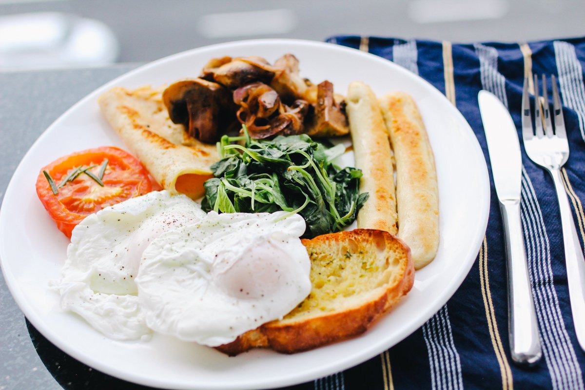 Visiting #London?! Start your week right with one of the capital's best breakfasts! #RiseandDine 🍳🤤 ow.ly/MluV305MzU8 @chelspipp