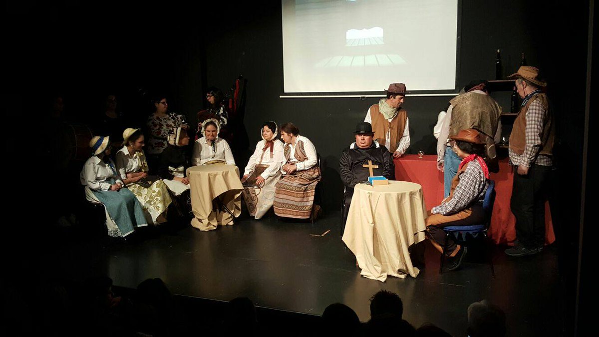 ApemCoruna's tweet photo. Grazas por colaborar e acompañarnos!!#concellodelaxe, #asociacionfolerpas, #hadrifelpete, #jennyfelpete, #luciadourado, #mariarama https://t.co/hiWPpUH8bN