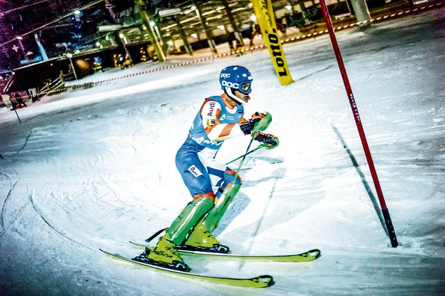 De lat ligt hoog voor de skiërs uit de polder nrc.nl/nieuws/2016/11…