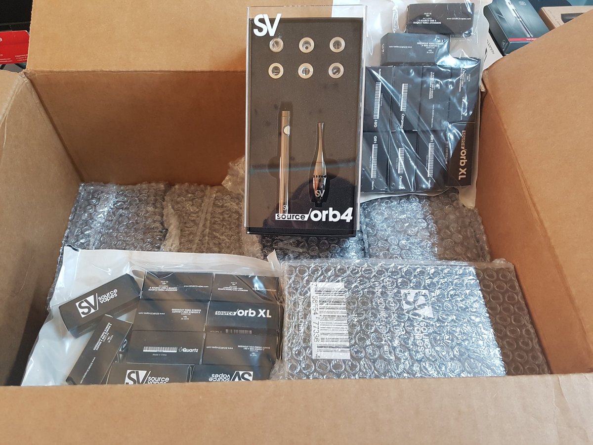 AlchimiaGrow's tweet photo. Por fin han llegado!!! #sourceorb4 desde San Diego EEUU. @SOURCEvapes . Pronto en https://t.co/sgb3s0kQQz https://t.co/g3G50bsndU
