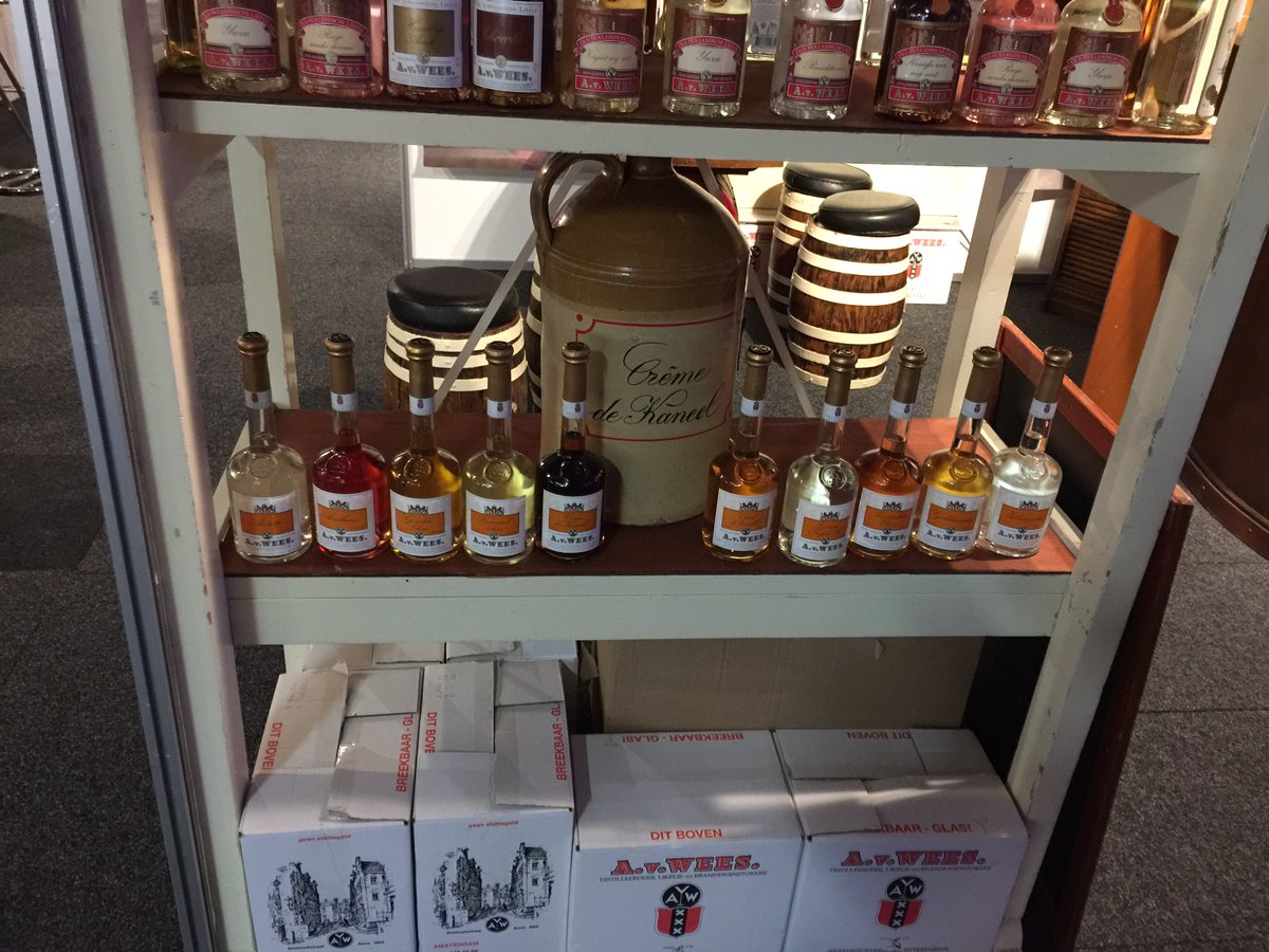 GinAndTwitts's tweet photo. En #Utrecht participando en @GastronomieJBU productos españoles en #holanda https://t.co/BuKCFUaYBJ