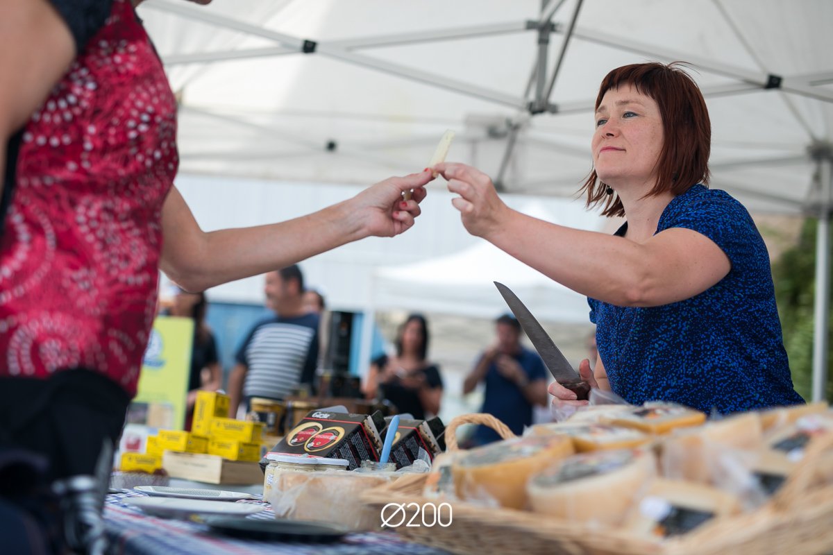 Denon artean bertako ekonomia eta tradizioak mantentzen. Mila esker gugan sinisten duzuen guztioi! #hernani #eco #food #basque <a href="/LurLanSarean/">Lur-Lan</a>