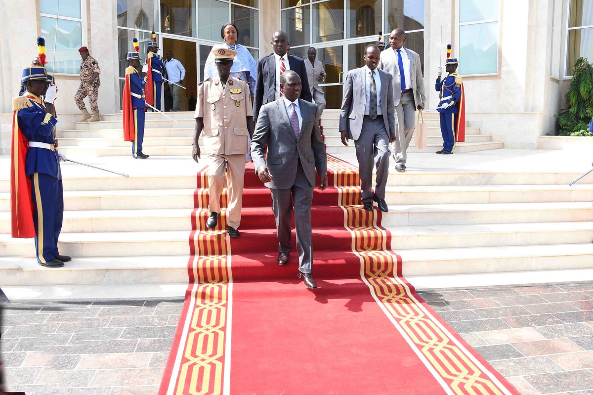 WilliamsRuto's tweet photo. Held discussion with Chad President Idriss Deby to lobby support for @AMB_A_Mohammed for the chairperson of the AU Commission. https://t.co/Too3rNaR5P