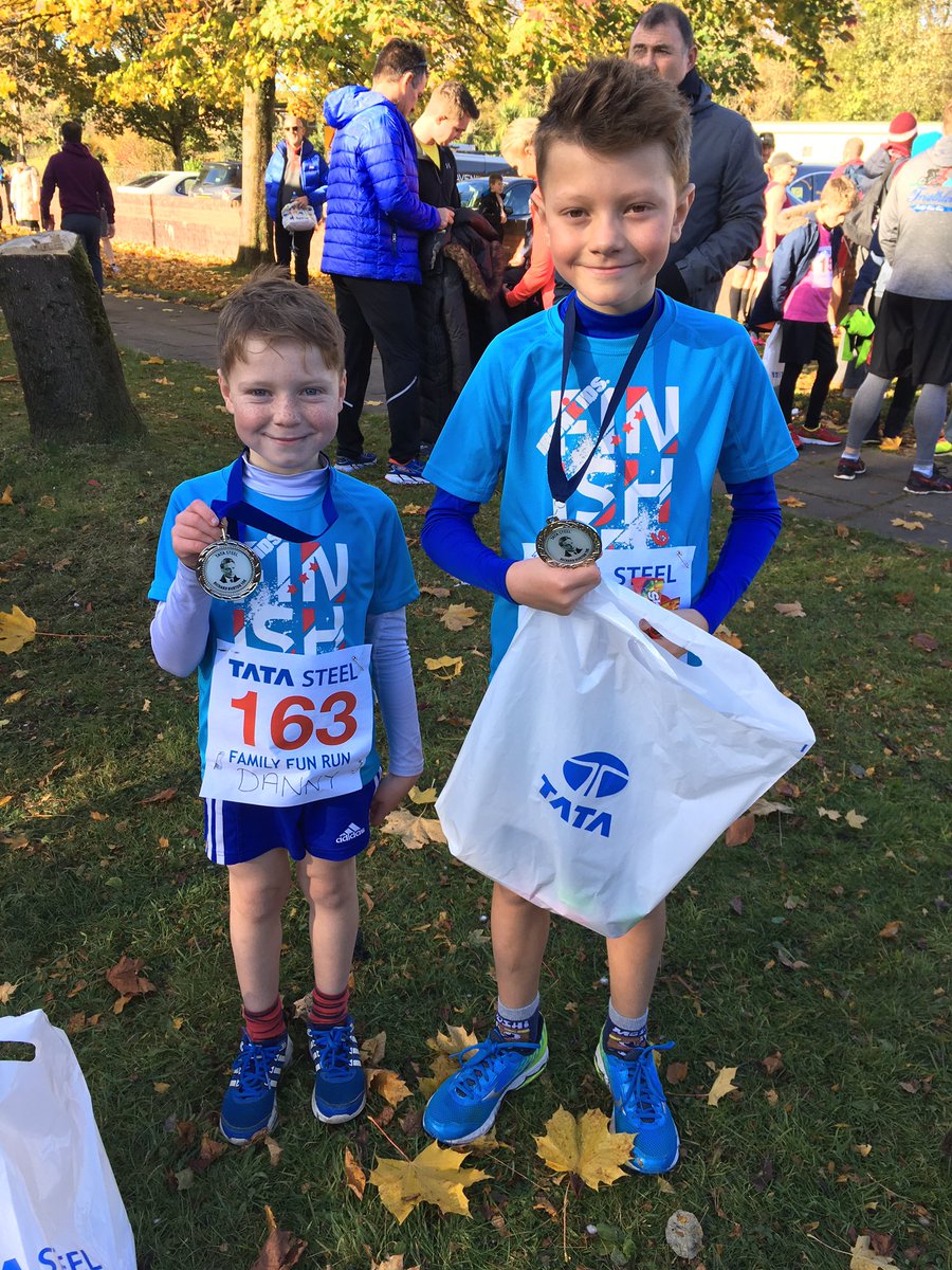 tenacious_tula's tweet photo. The Richard Burton 10k was a great event. Will definitely do it next year. This pair really enjoyed the junior race! https://t.co/8J41xnECpa