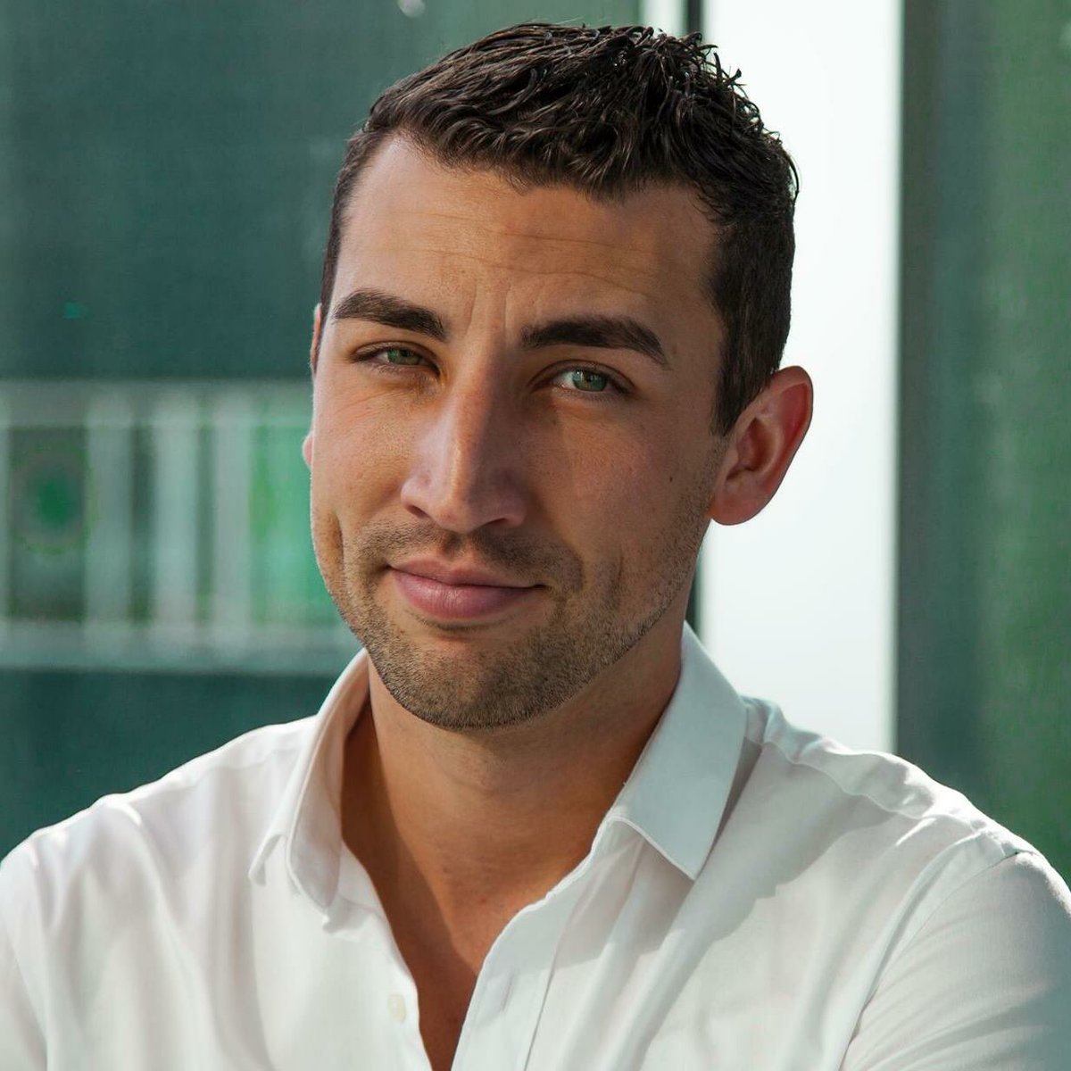 Presentator @_RicardoRas is vandaag jarig! Gefeliciteerd! 🎉