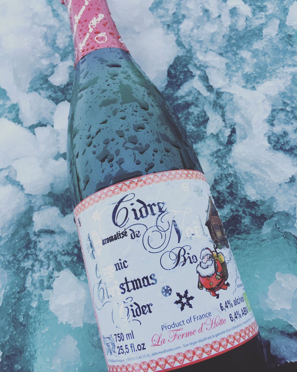 Il a neigé ce matin à Paris, c'est le moment de lancer les produits de Noël ☃️ #cidrenoel  #noel2016 #christmas #bio #rungis #paris 🌟❄️