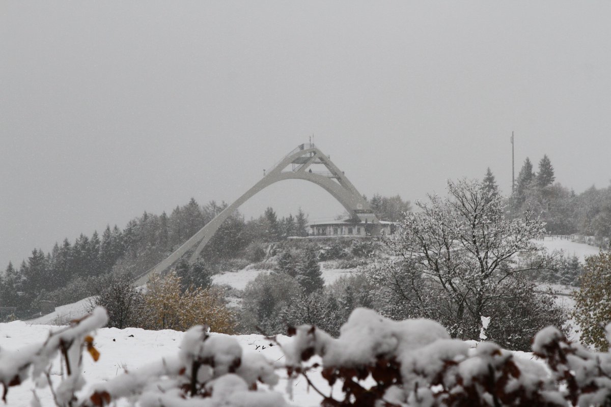 Unser Montagmorgen in #Winterberg: Der erste Schnee... Wir lieben es! #Wintersportarena #Sauerland
