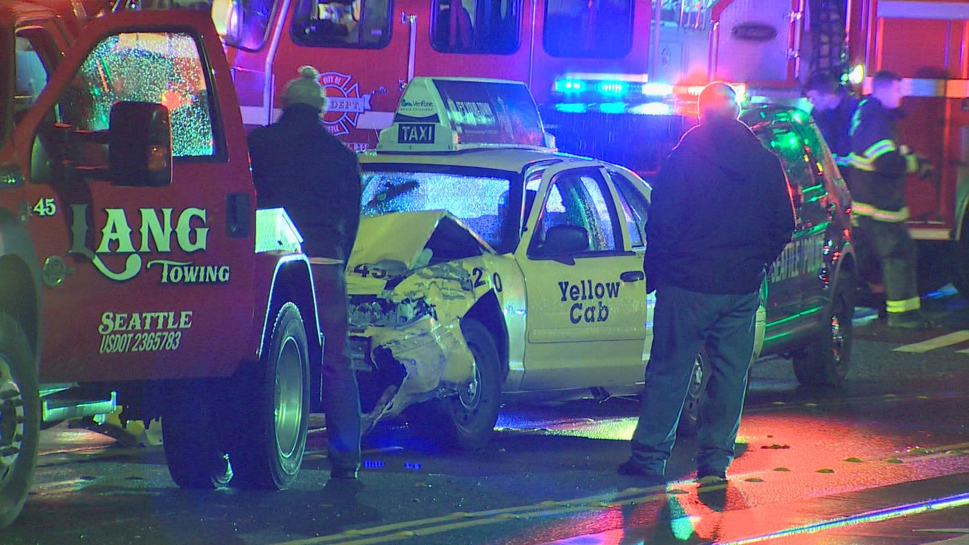 KING 5 News on Twitter "Bad crash on Capitol Hill between car and taxi