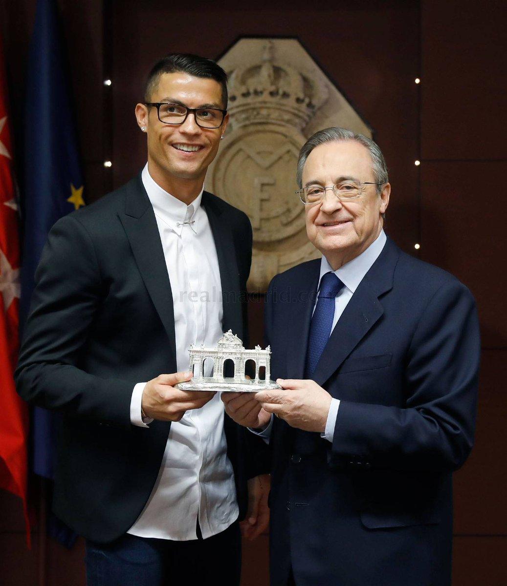 iamNaga10's tweet photo. Congratz @Cristiano for  retained up to #2021  #HalaMadrid @realmadriden  https://t.co/zJpUuehq6j