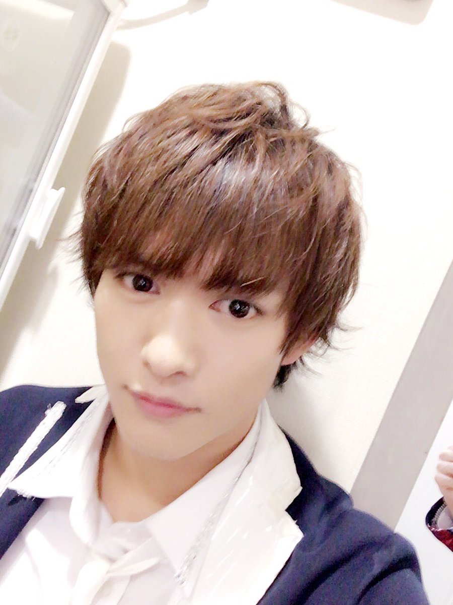 あつし B2takes No Twitter モヤモヤloverオリコン1位ありがとう記念無料ワンマンliveありがとうございました あーーーちょーー楽しかった たくティー レンくんいったんいってらっしゃい B2takes はみんなで寒い冬あっためて待ってるね