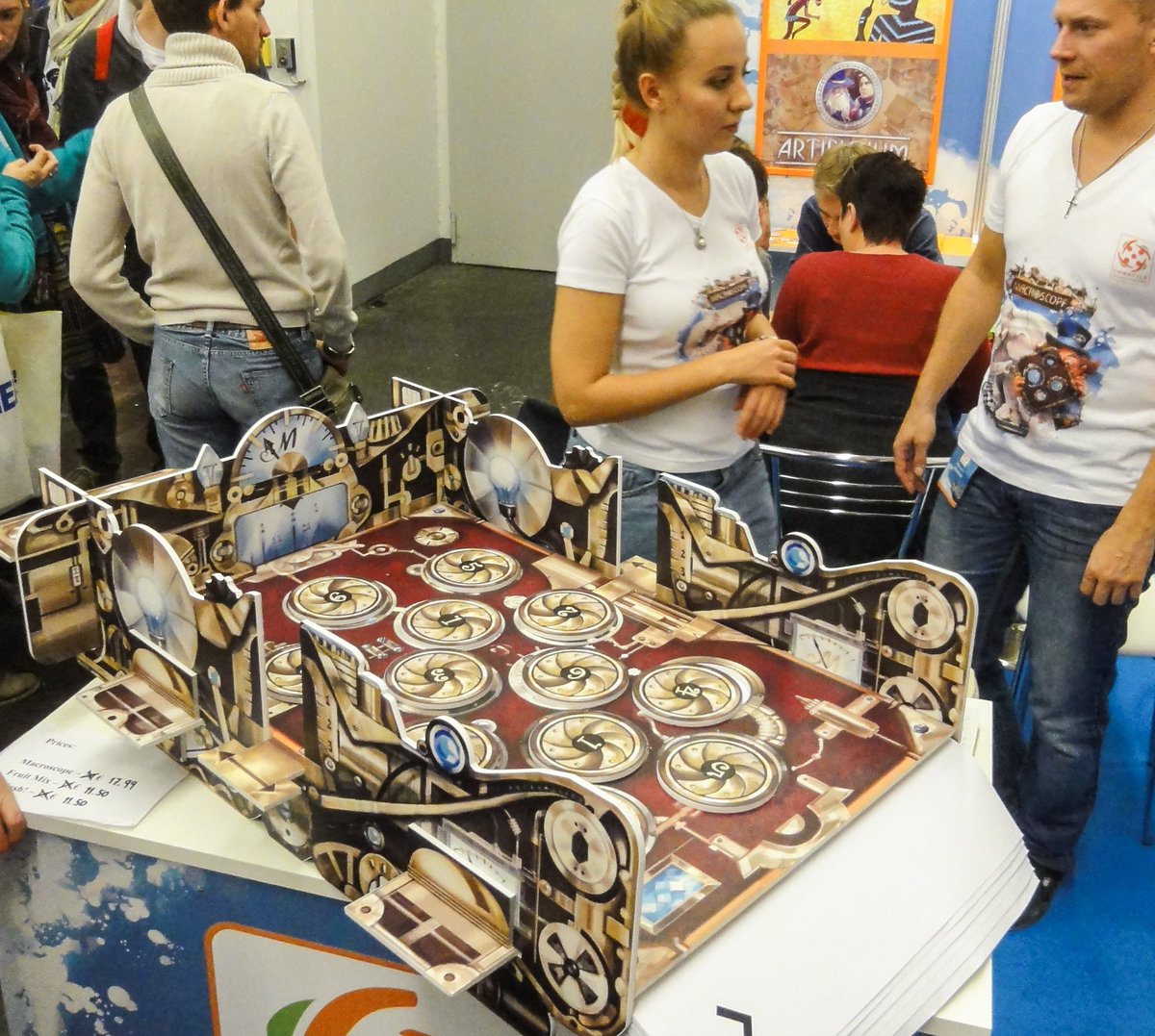OSOSystems's tweet photo. Macroscope XL from Lifestyle Boardgames at the #SPIEL16. More photos from @SpieltageEssen at https://t.co/Ok9LSTTKiP @BoardGameGeek https://t.co/JanmwSh1eh