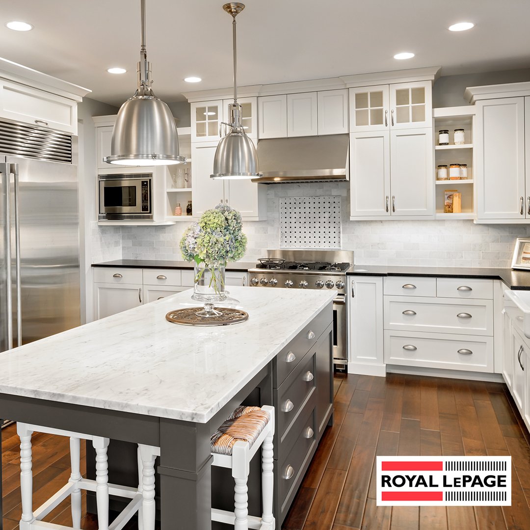 Royal_LePage's tweet photo. Planning to #sell your #home? Renovating your kitchen is often one of the best ways to increase its #value. #RealEstate https://t.co/L66Q5OmXsW