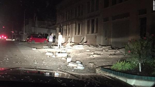 webnotitarde's tweet photo. Evacuaciones y escuelas cerradas tras sismo en Oklahoma https://t.co/KX02qwOoGS #Inmternacional https://t.co/7E7AqqZFQk