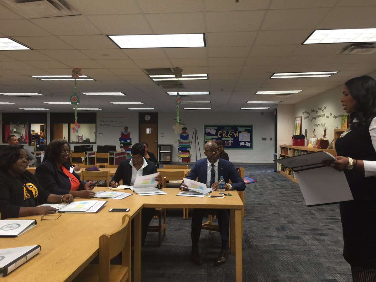 DrEmilyAMassey's tweet image. Dr. Jack LEADS! @Hollis_CREW #APSMainThingMainThing #30Schools30Days 💯 #CalibrationMatters @DonyallD @ATLsuper