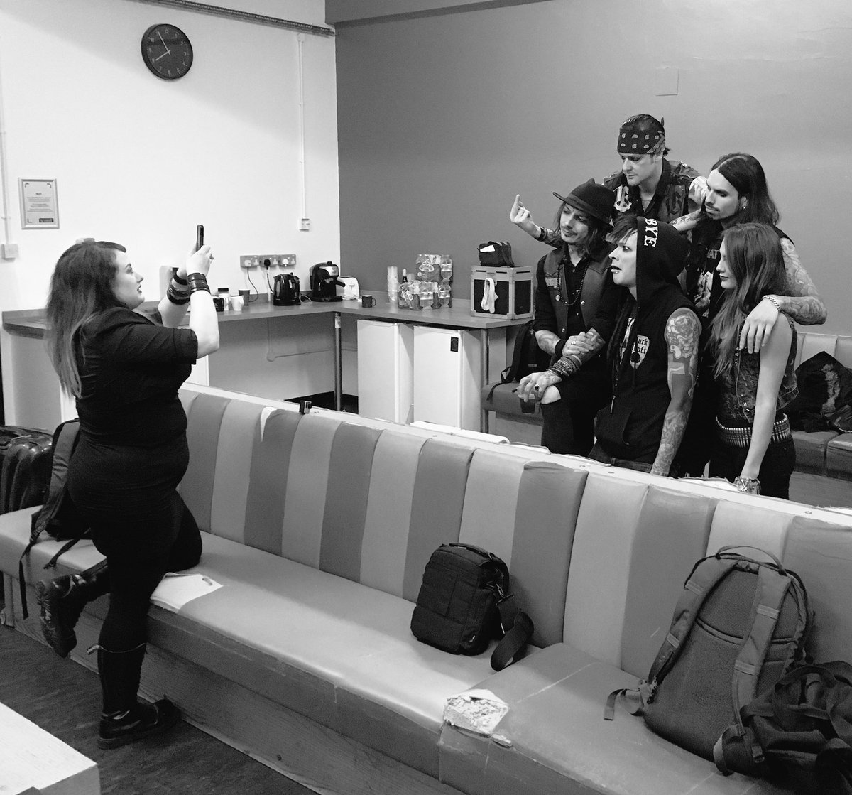 <a href="/gengrave/">Generation Graveyard</a> MAKES MANCHESTER GRAVE AGAIN! J69 X