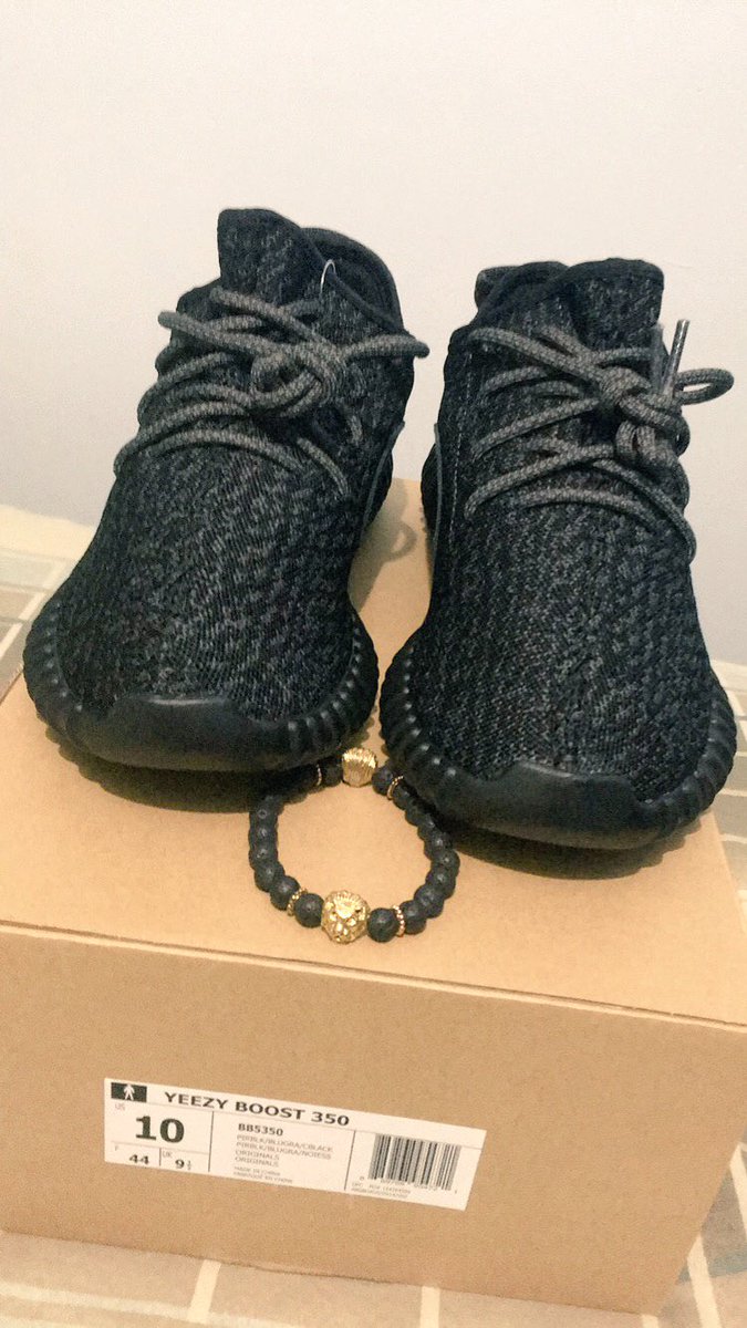 rsbco_'s tweet image. Pirate blacks looking fresh with the lava rock bracelet #rsbco #Bracelets #YEEZY #pirateblack