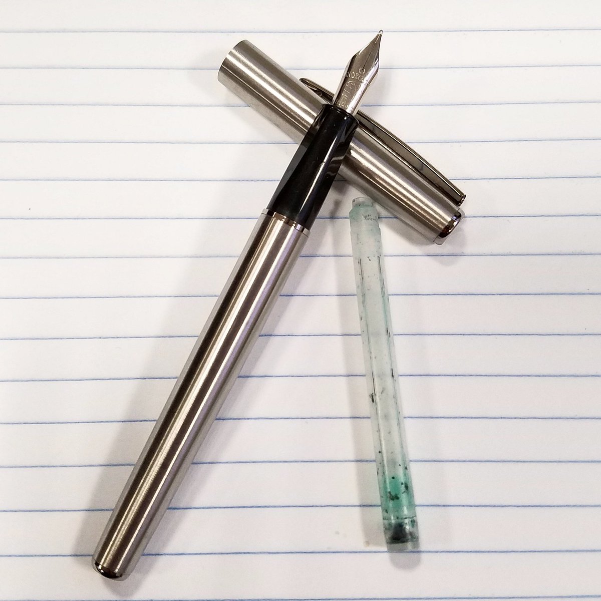 ApresCafe's tweet photo. An unidentified model of Inoxcrom &amp; ink I picked up in France. Waiting on Private Reserve Ebony Blue ink #mondaymatchupgiveaway @GouletPens https://t.co/2qVVwHOZql
