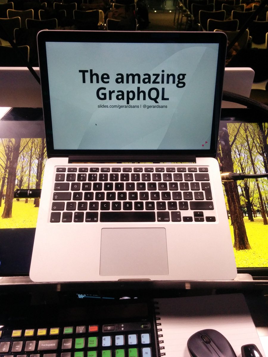 gerardsans's tweet image. Few minutes before my talk *The amazing GraphQL* #reactlondon #graphql #apollostack @thelamkin @leeb ✨🚀