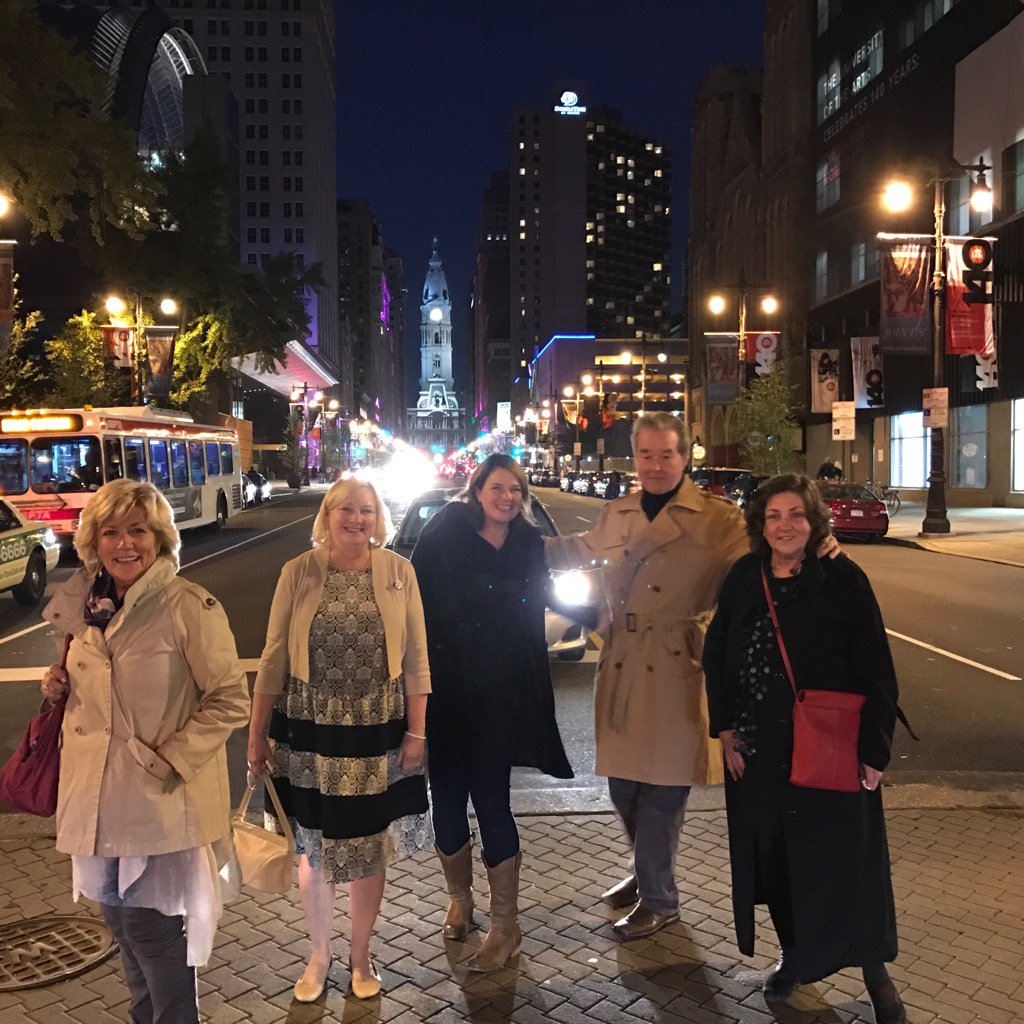 PhilaUnsafe's tweet photo. A great night with legendary family! Thanks for making a great weekend. https://t.co/BswSCizjqE