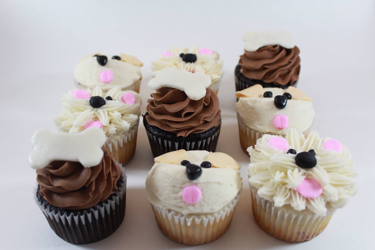 Loved making this adorable doggy cupcakes!! #CupCakes #Sogood #Soyummy