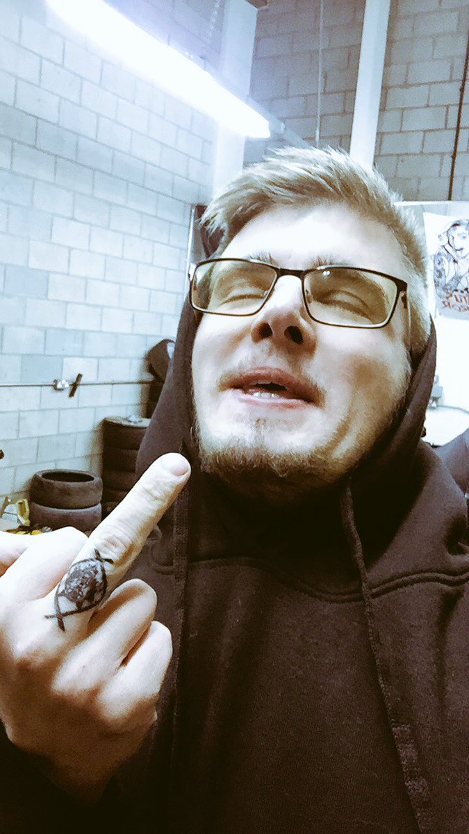 VladBulin's tweet photo. @XavierWulf @TeamSESH #seshhollow https://t.co/XWcSL8aZ8q