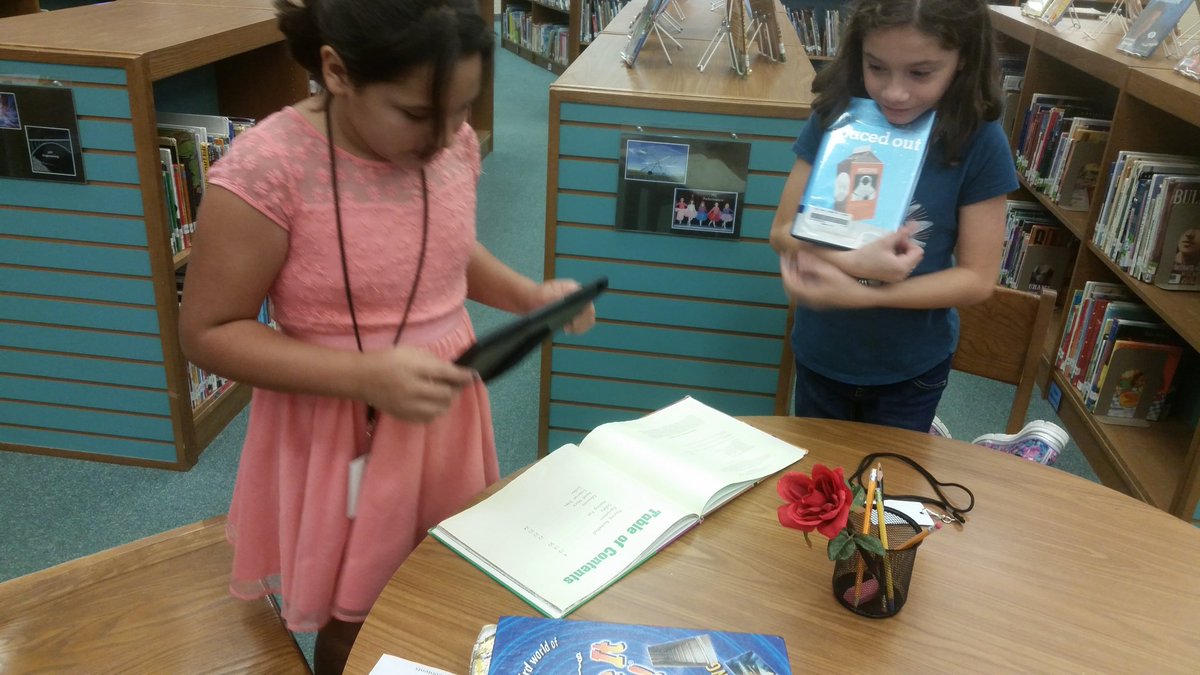 Awesome text feature lesson in the library with Mrs. Barr and iPads.