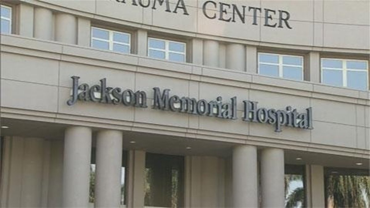 Power out at 1 building at Jackson Memorial Hospital bit.ly/2fUgeuO?utm_me… https://t.co/oyUOGsbg0c