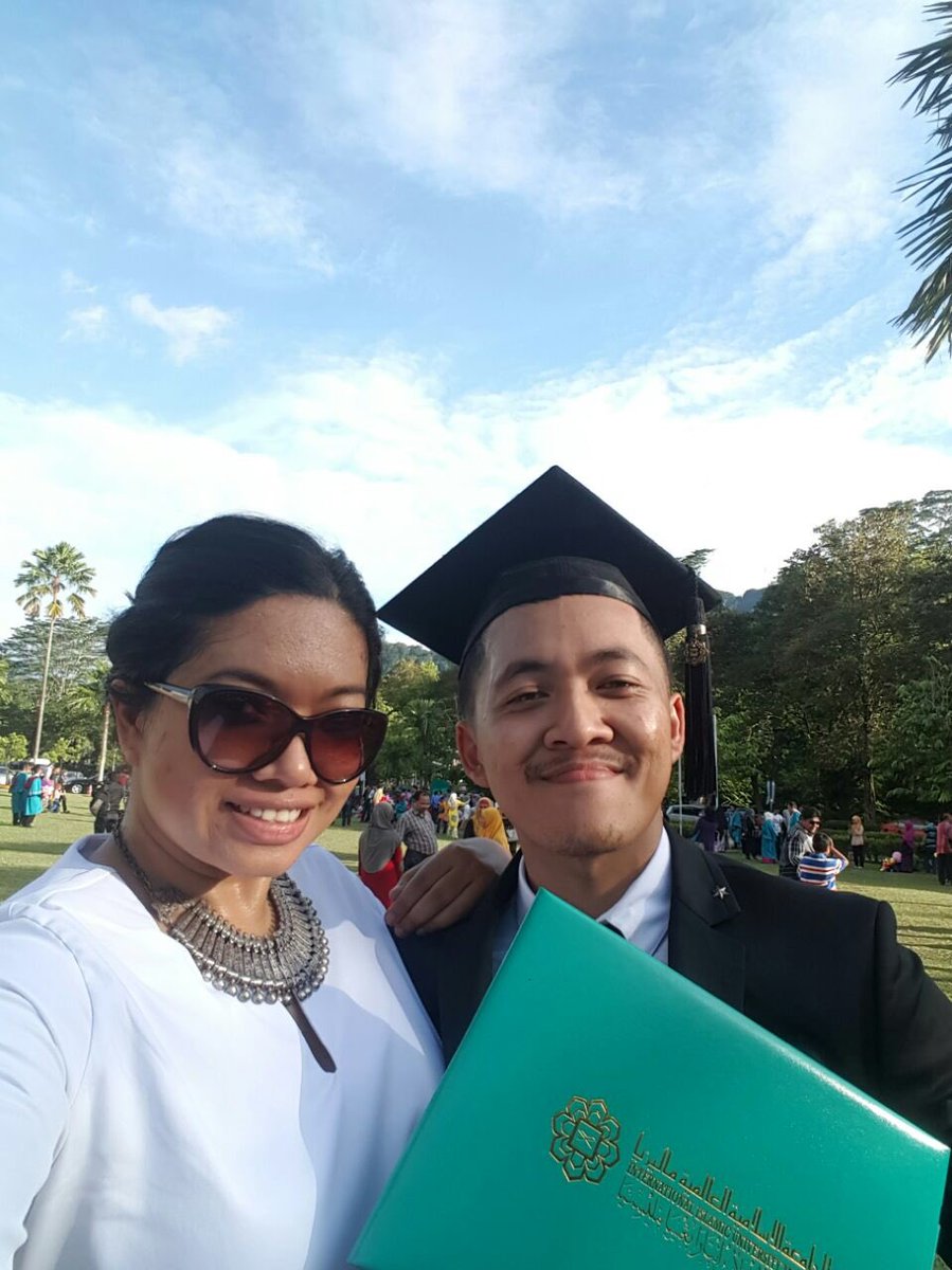 rezafahmi19's tweet photo. Thank you for coming πβ
#32ndiiumconvocation https://t.co/sL9Mh3hp3E