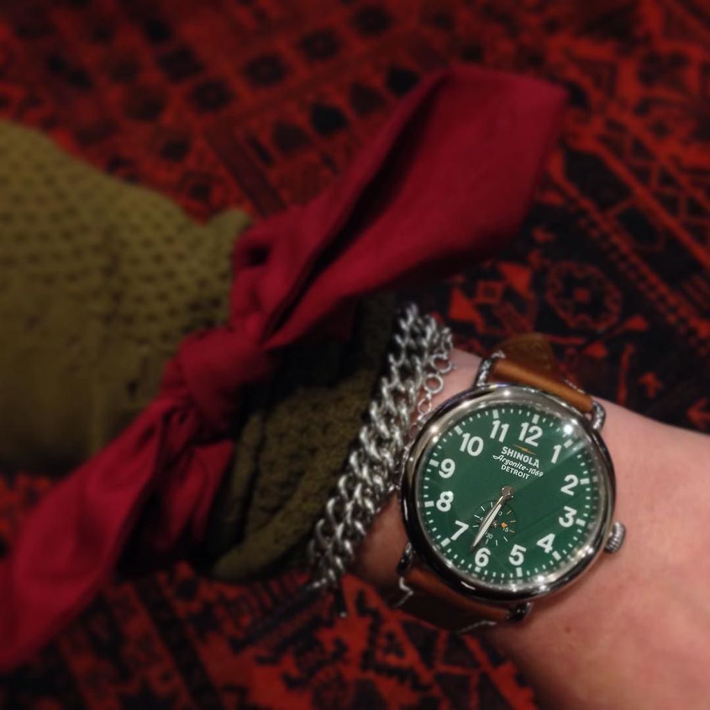 JusticeWinch's tweet photo. #Santa baby forget the sable and slip a #Shinola under the tree for me 😘 you can buy one h… https://t.co/Lq5WmvncuC https://t.co/7dlDR4K4W8