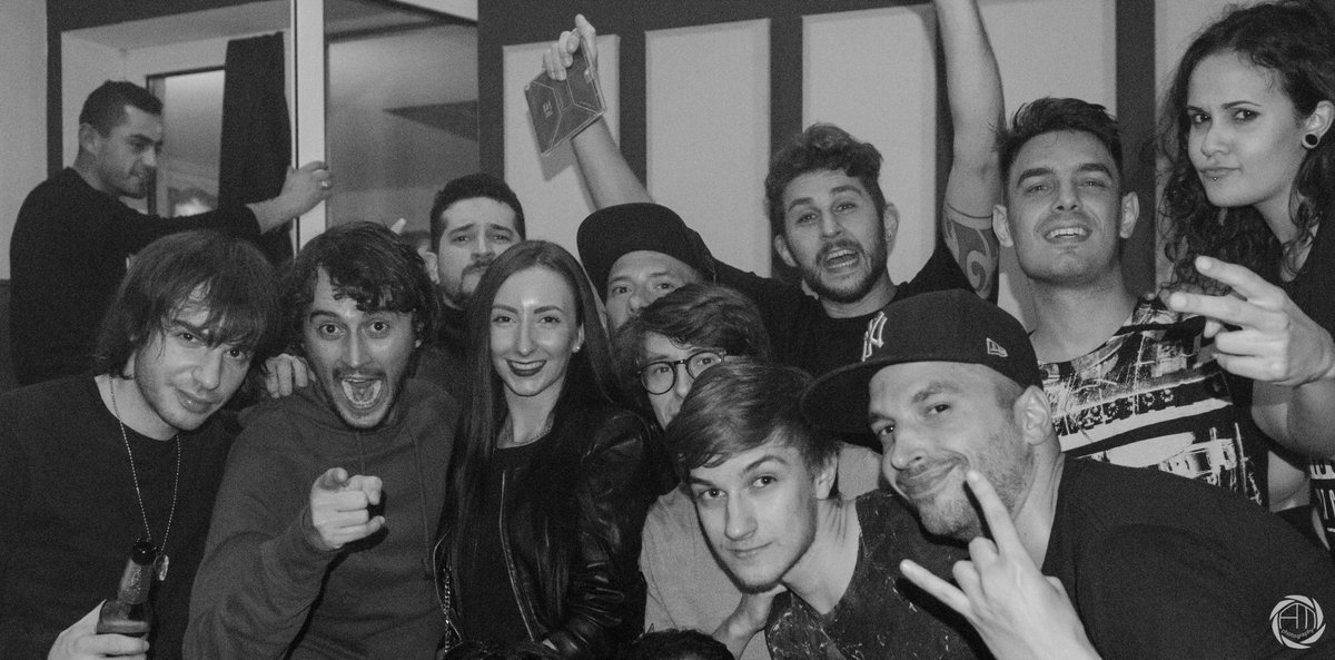 EndlessHarmonyM's tweet photo. #finley and #endlessharmony at #revolutionliveclub with #sorrymom! Yeah! https://t.co/AxygC7Uzd0