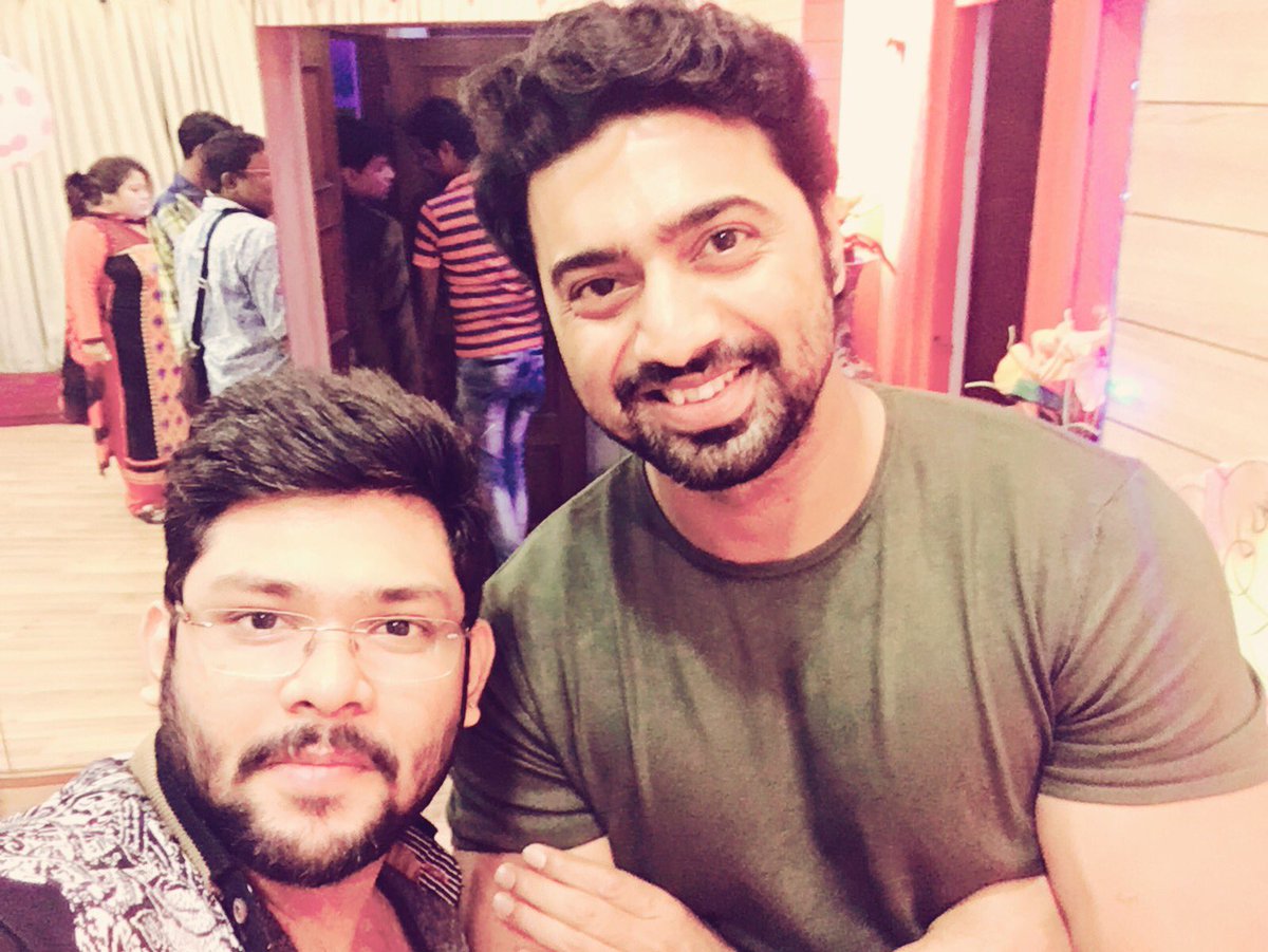 iamAneekDhar's tweet photo. True #Chaamp @idevadhikari ๐๐ it shows how much u r working hard. #Chaamp will be superhit.All the best big bro. @RituparnaSpeaks Birthday. https://t.co/MuVIS4HT2f