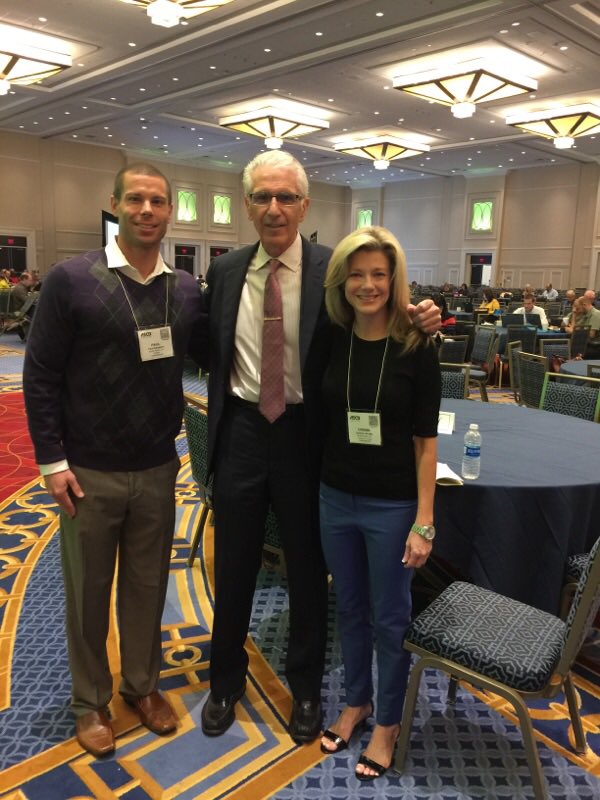 TeechoneDonna's tweet photo. Finally met @robertjmarzano at ASCD! #eagleexploration #Marzano #ascd2016 #bucketlist https://t.co/SOwlBlgjWn