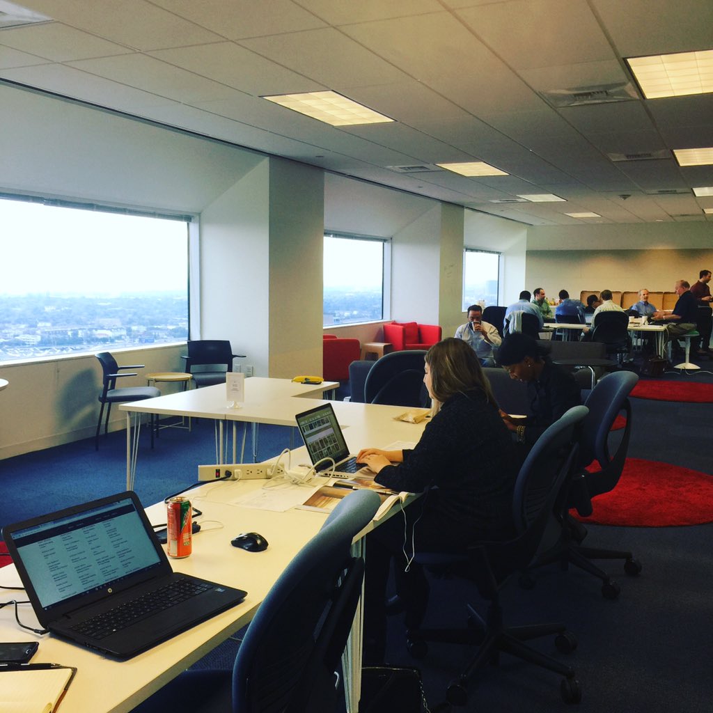 htxstartupweek's tweet photo. First day of festivities at the first ever #HoustonStartupWeek! #hsw16 #startsomething https://t.co/DxmxvgsGME