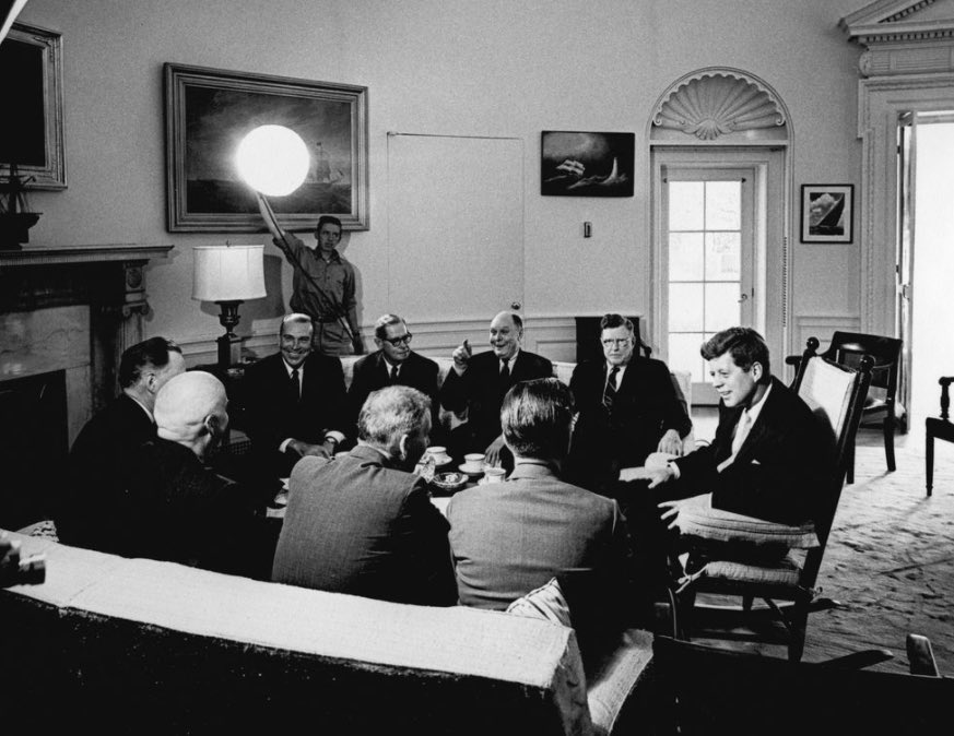 KlaxoonFR's tweet photo. How great #USPresidents turned their cabinets into smart teams?
Inspiring exemples of #Kennedy &amp; #Lincoln @POTUS https://t.co/dZ9H2A575C https://t.co/792bbePDUg