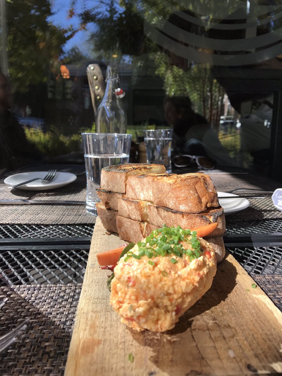 BRUNCH HARD OR DON'T #BRUNCH AT ALL <a href="/RiverRail/">The River And Rail</a> with friends from DC bc we do it best #eatrke