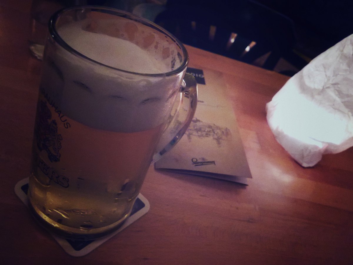 oliversmileson's tweet photo. "so jung kommen wir nie wieder zusammen" at #studioost #braunschweig #wolters #mondaymadness https://t.co/BeQChYJxr6