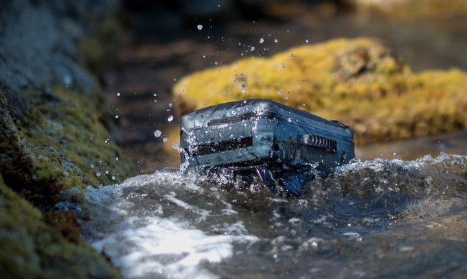 techmashcouk's tweet photo. The Capsula inflatable and waterproof backpack https://t.co/bXBSnqqlB7 #capsula #capsulabackpack #capsulabag #waterproofbag #inflatablebag https://t.co/RYcW6ZMITV