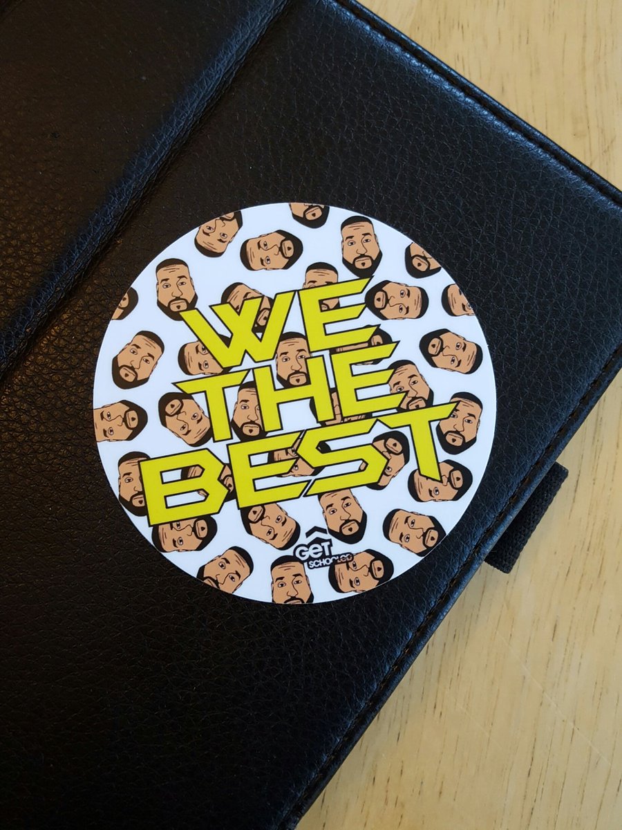 GotYourBacks's tweet photo. It came!! #GRAD4MAS https://t.co/Lca2Yai5H4
