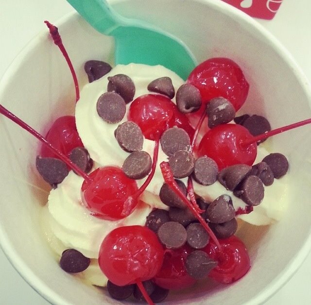 Yogurtini's tweet photo. What is your favorite froyo flavor? https://t.co/sxCXLe6pc4