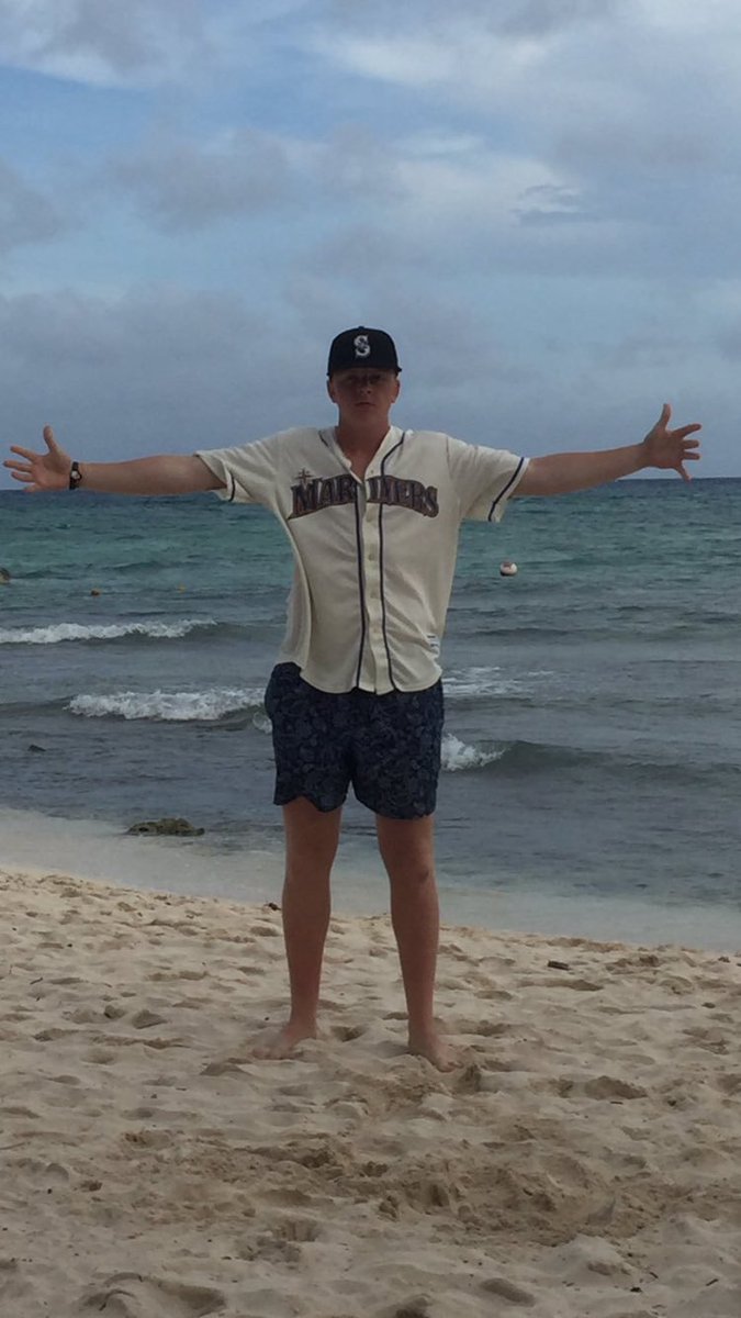 CCbaddies's tweet photo. @trevorzim10 Baseball 😍😍 https://t.co/utHcj5fYBp