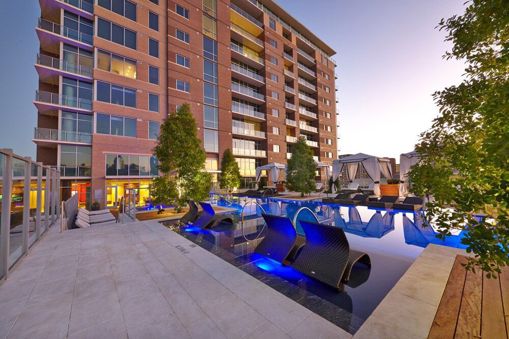 tailoredleasing's tweet photo. #dallas #apartments #dallasapartments #highrise 1 bedroom $1599. Call/Text 214-864-4837 for custom apartment list. https://t.co/lDOxmBWgjq