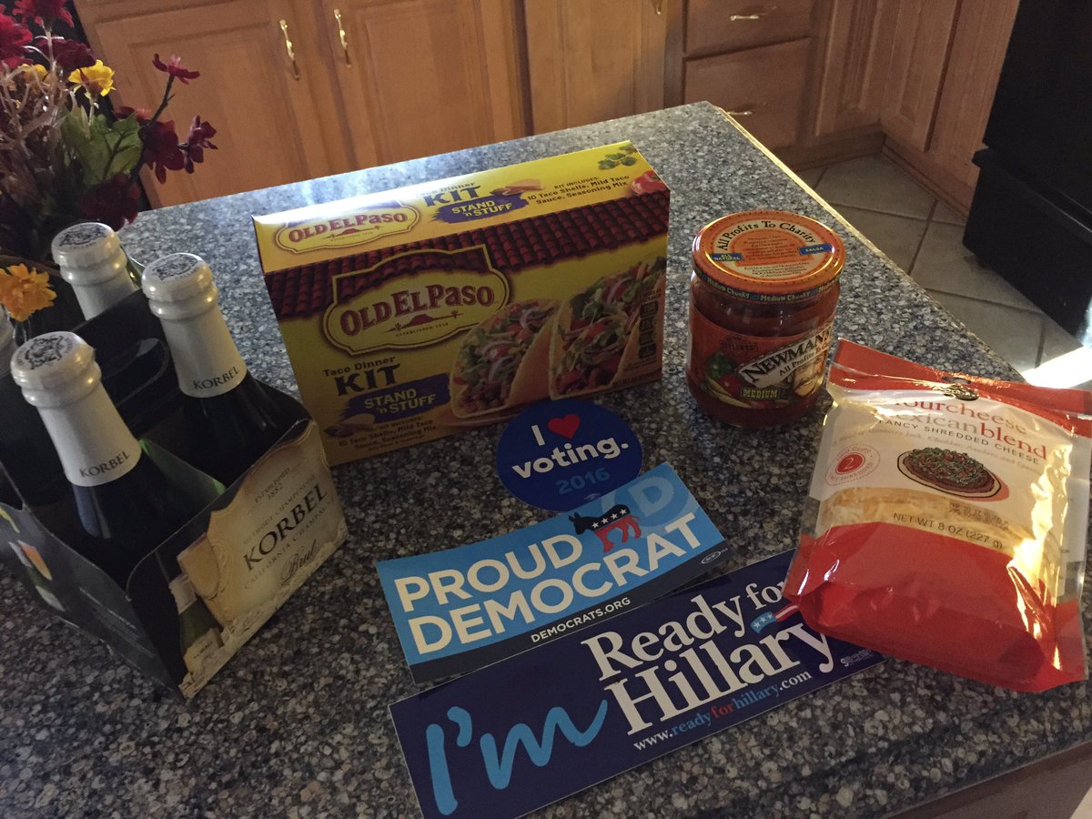 bluedgal's tweet photo. Ready for #ElectionDay #HillaryClintonForPresident #Hillary45 #Celebration #GOTVforHRC https://t.co/GQ9YWS9gPc