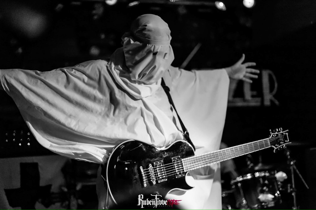 😇Este viernes presentamos nuevo Ep en <a href="/orbekaos/">Orbeko Etxea</a> de #Laudio y el domingo en #Vitoria <a href="/cosmictentacles/">cosmictentacles</a> 🔥🤘🏼